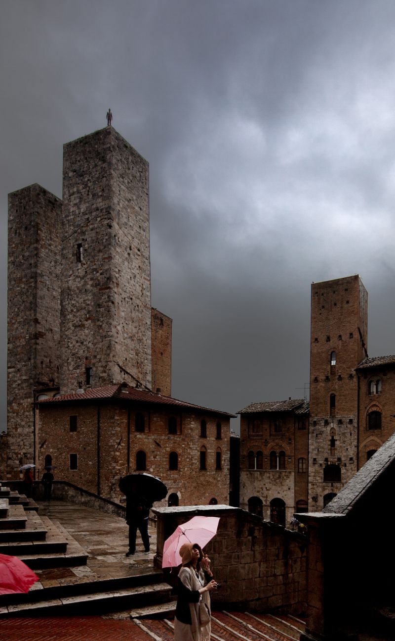 San Gimignano in Itlay, photograph by Vincent Mosch